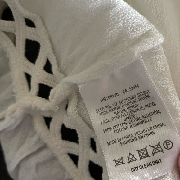 Anthropologie Meadow Rue| White Cold Shoulder Boho Blouse with Wing Sleeve, XS•• - Picture 7 of 10